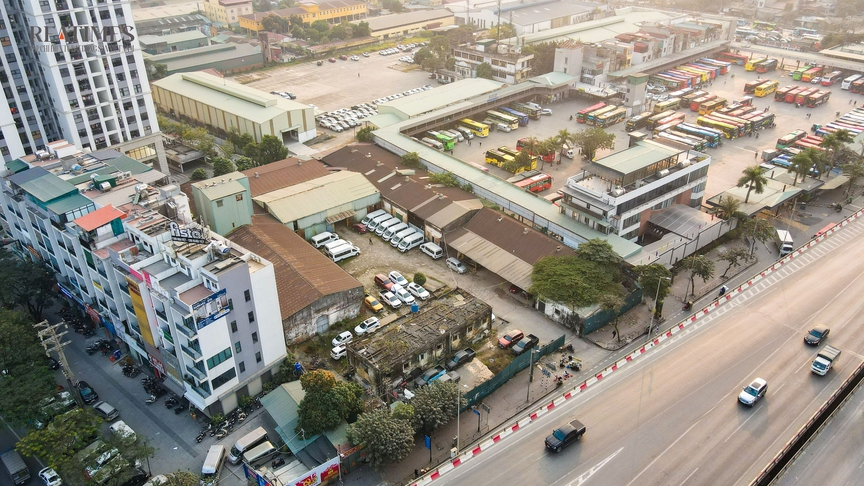 Cận cảnh khu đất sắp xây Trung tâm thương mại Pháp Việt cao 24 tầng ở Hà Nội- Ảnh 2.