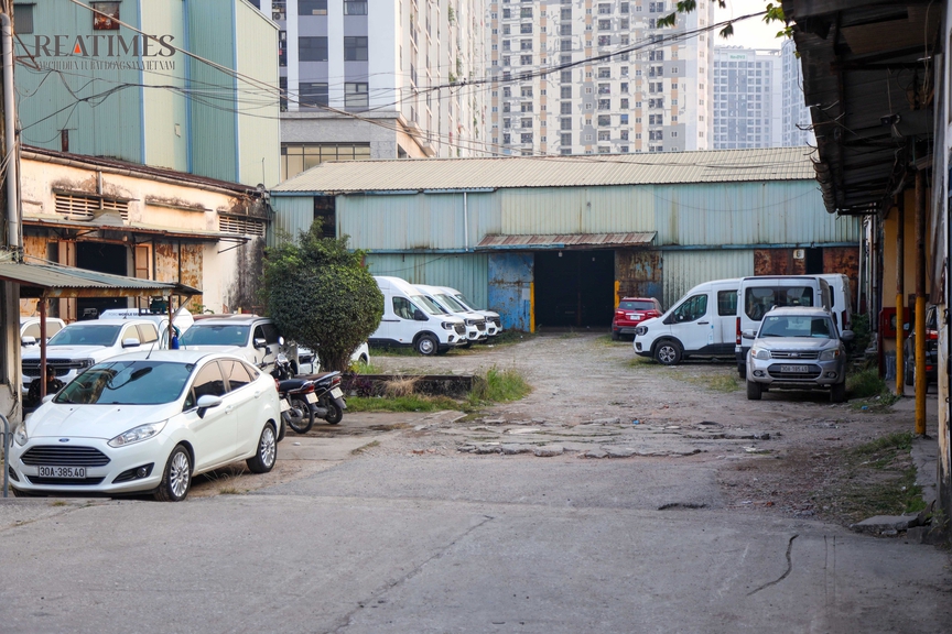 Cận cảnh khu đất sắp xây Trung tâm thương mại Pháp Việt cao 24 tầng ở Hà Nội- Ảnh 7.