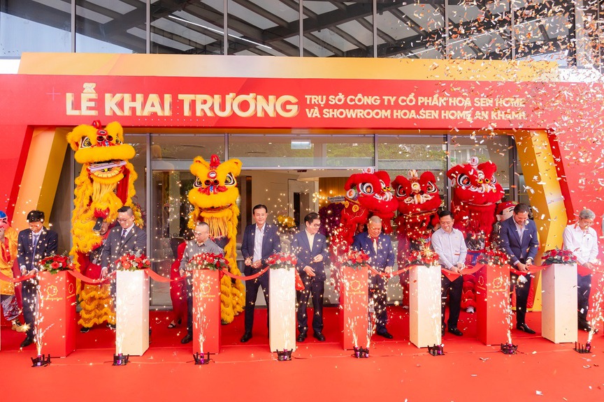 Hình ảnh tại buổi lễ. Nguồn ảnh: Hoa Sen Home