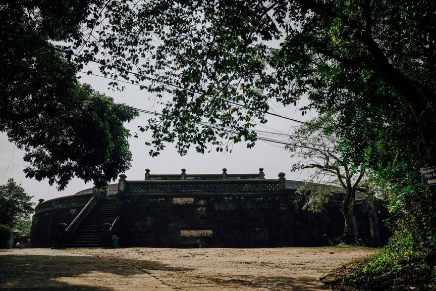 Đấu trường sinh tử duy nhất của Việt Nam: Kiến trúc độc nhất, biểu tượng một thời của vương quyền triều Nguyễn- Ảnh 4.