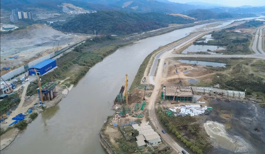 Cầu dây văng 1.500 tỷ nối thẳng Việt Nam – Trung Quốc dự kiến vượt tiến độ 4 tháng- Ảnh 2.