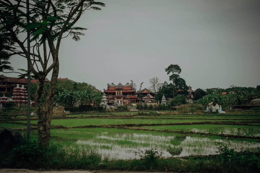 Ngôi chùa rộng 4.000m2 giữa lòng xứ Huế: Không gian Phật giáo mang kiến trúc thiền uyển hiếm thấy- Ảnh 2.