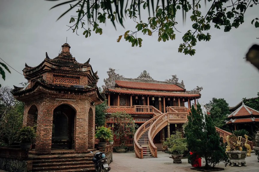 Ngôi chùa rộng 4.000m2 giữa lòng xứ Huế: Không gian Phật giáo mang kiến trúc thiền uyển hiếm thấy- Ảnh 5.