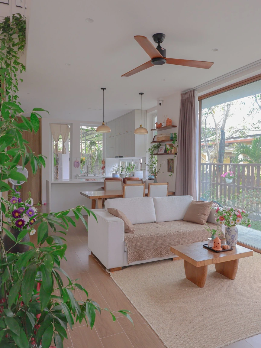 Ngôi nhà mở giữa khu dân cư yên tĩnh, ưu tiên ánh sáng và không gian xanh- Ảnh 1.