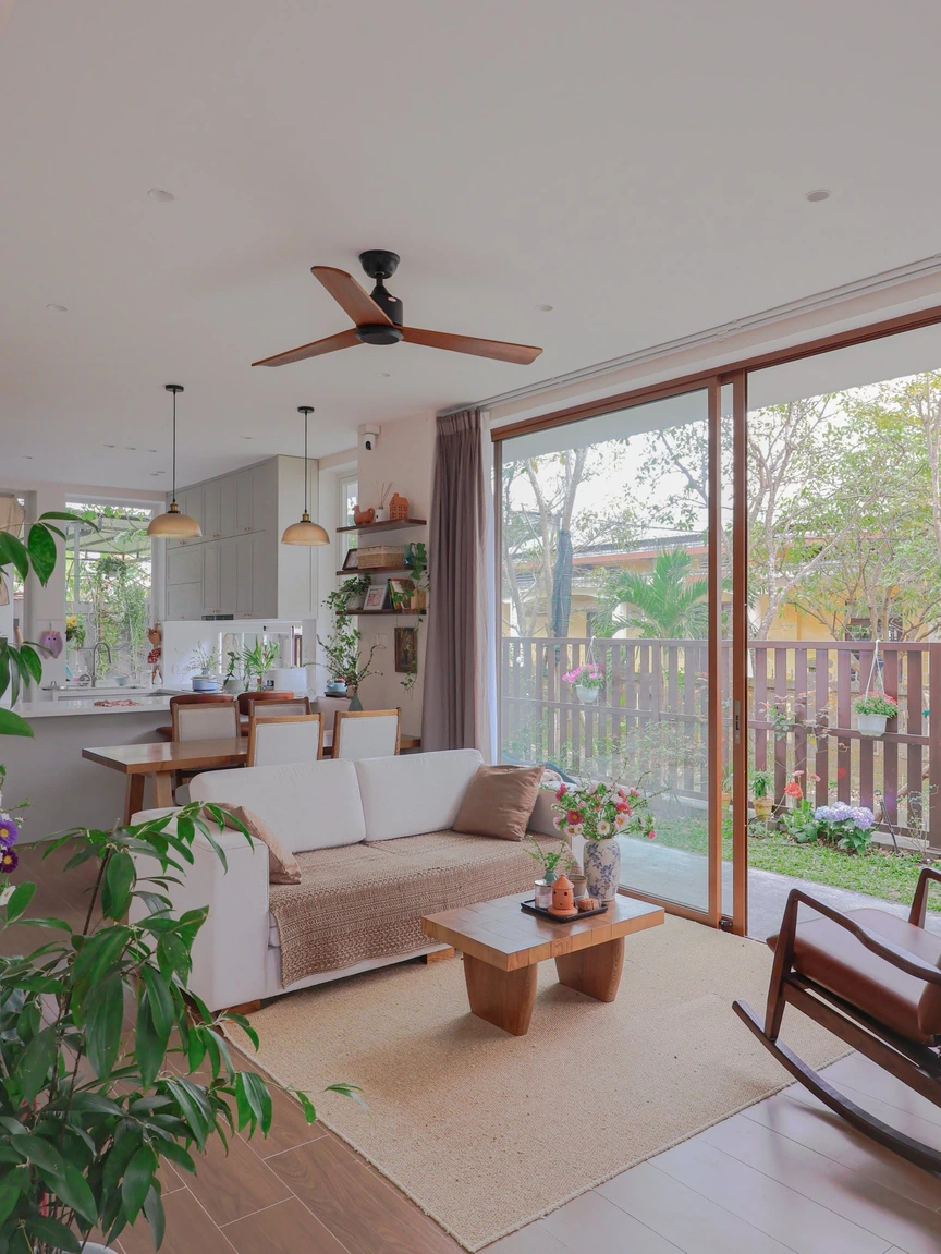 Ngôi nhà mở giữa khu dân cư yên tĩnh, ưu tiên ánh sáng và không gian xanh- Ảnh 3.