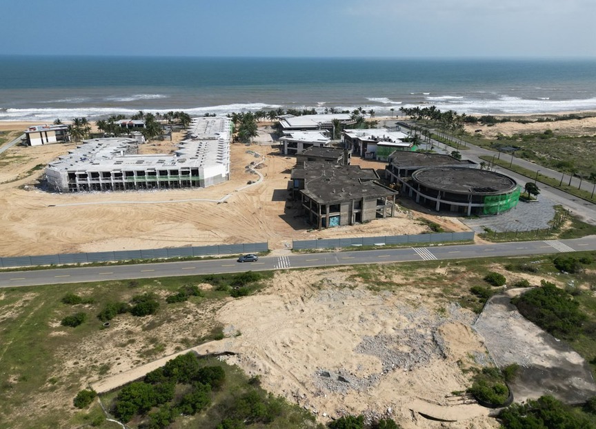 Sắp hoạt động khu nghỉ dưỡng triệu USD nằm ven vịnh biển đẹp bậc nhất thế giới của Việt Nam sau nhiều năm ‘đắp chiếu’- Ảnh 2.