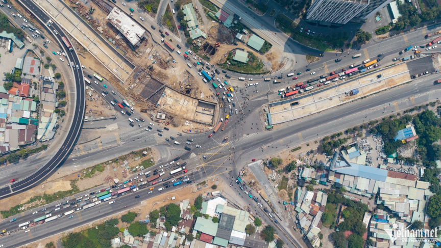 Nút giao 3.400 tỷ lớn và hiện đại nhất TP giàu nhất Việt Nam lùi thời hạn thông xe nửa năm- Ảnh 3. Nút giao 3.400 tỷ lớn và hiện đại nhất TP giàu nhất Việt Nam lùi thời hạn thông xe nửa năm- Ảnh 3.