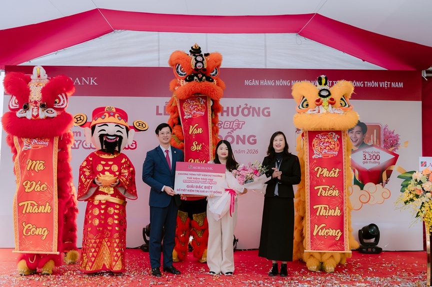 Agribank trao thưởng 01 tỷ đồng cho khách hàng gửi tiền tiết kiệm- Ảnh 1.