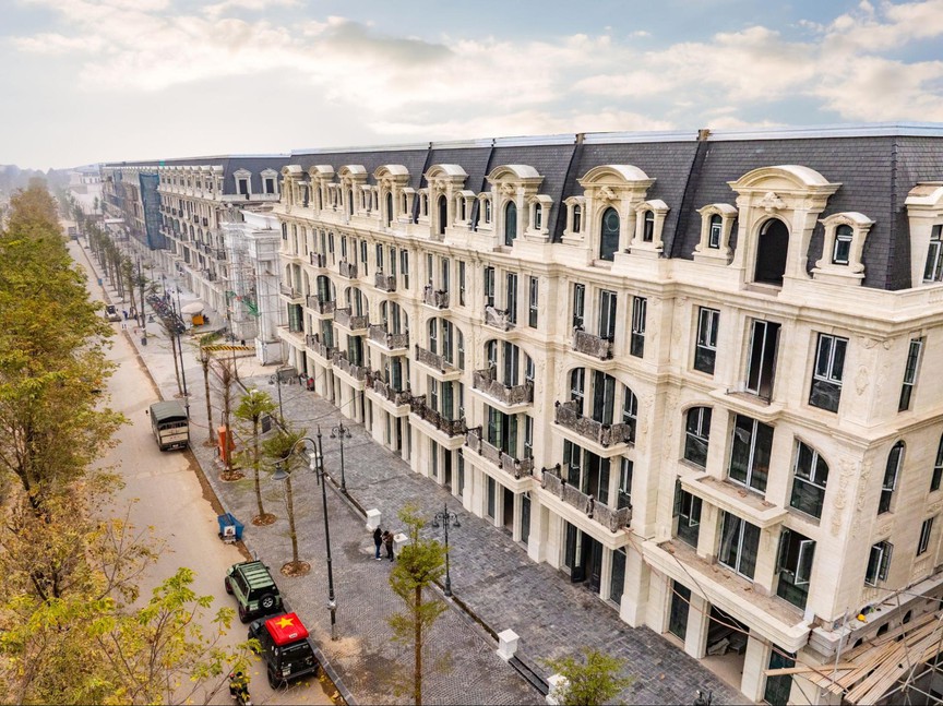 Giá nhà phố chạm ngưỡng 2 tỷ đồng/m2, Tây Hồ sẽ thành trung tâm mới của Hà Nội- Ảnh 1.