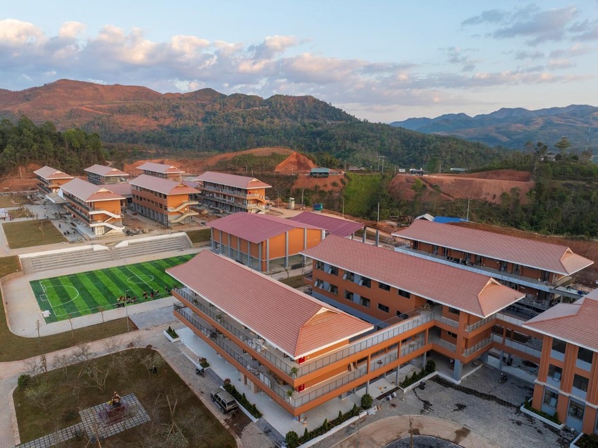 Ngày mai, chính thức khánh thành trường liên cấp trăm tỷ hiện nhất vùng biên phía Bắc- Ảnh 2. Ngày mai, chính thức khánh thành trường liên cấp trăm tỷ hiện nhất vùng biên phía Bắc- Ảnh 2.