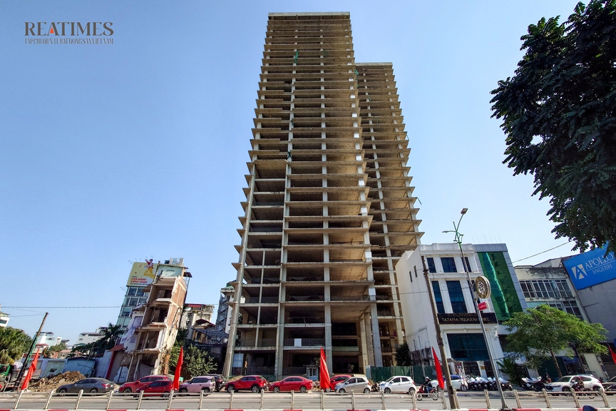 Hà Nội: Cận cảnh tòa nhà 1A Láng Hạ bỏ hoang trên "đất vàng" vừa về tay Kinh Bắc- Ảnh 5. Hà Nội: Cận cảnh tòa nhà 1A Láng Hạ bỏ hoang trên "đất vàng" vừa về tay Kinh Bắc- Ảnh 5.