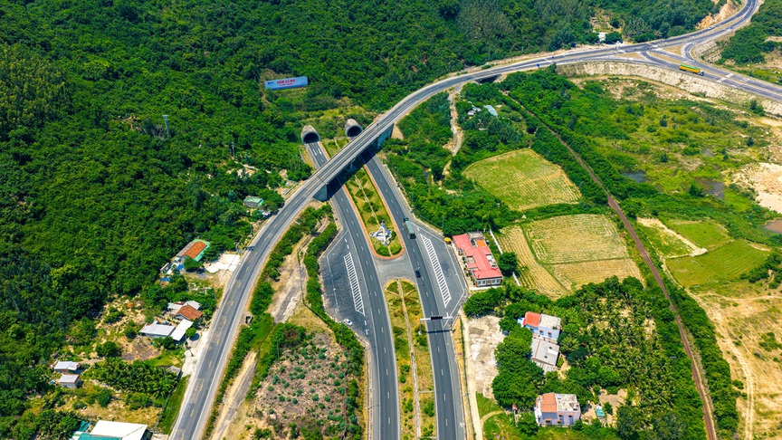 Hạ tầng giao thông Khánh Hòa “cất cánh”, dự án nào hưởng lợi?- Ảnh 1.