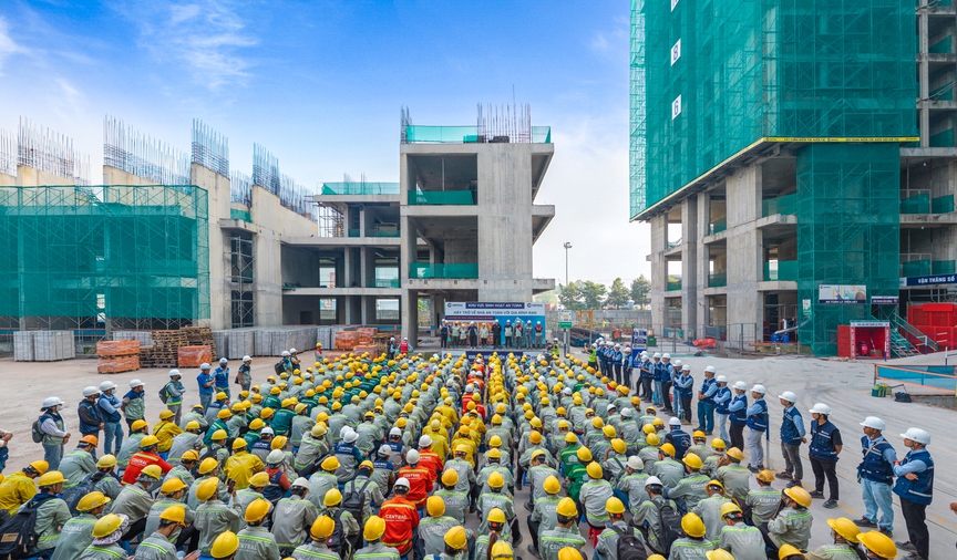 Sau 6 tháng ra mắt thị trường, công trường La Pura mặt tiền Quốc lộ 13 hiện tại có gì?- Ảnh 1. Sau 6 tháng ra mắt thị trường, công trường La Pura mặt tiền Quốc lộ 13 hiện tại có gì?- Ảnh 1.