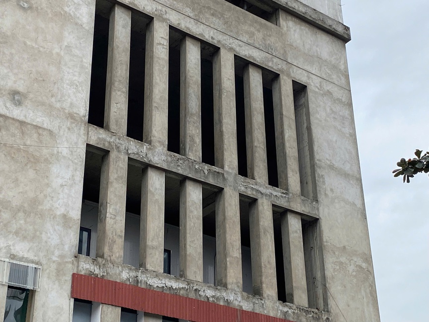 Bức tường tại dự án Tokyo Tower