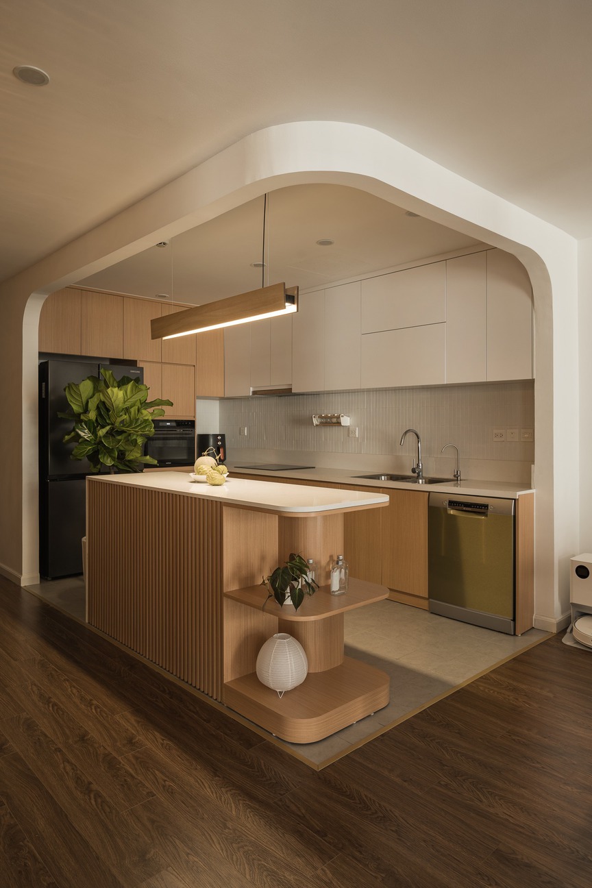 Căn hộ 125m2 bàn giao thô thành 'nhà sáng': Hành lang dài, góc cong vụn vẫn hóa tổ ấm thông minh- Ảnh 6. Căn hộ 125m2 bàn giao thô thành 'nhà sáng': Hành lang dài, góc cong vụn vẫn hóa tổ ấm thông minh- Ảnh 6.