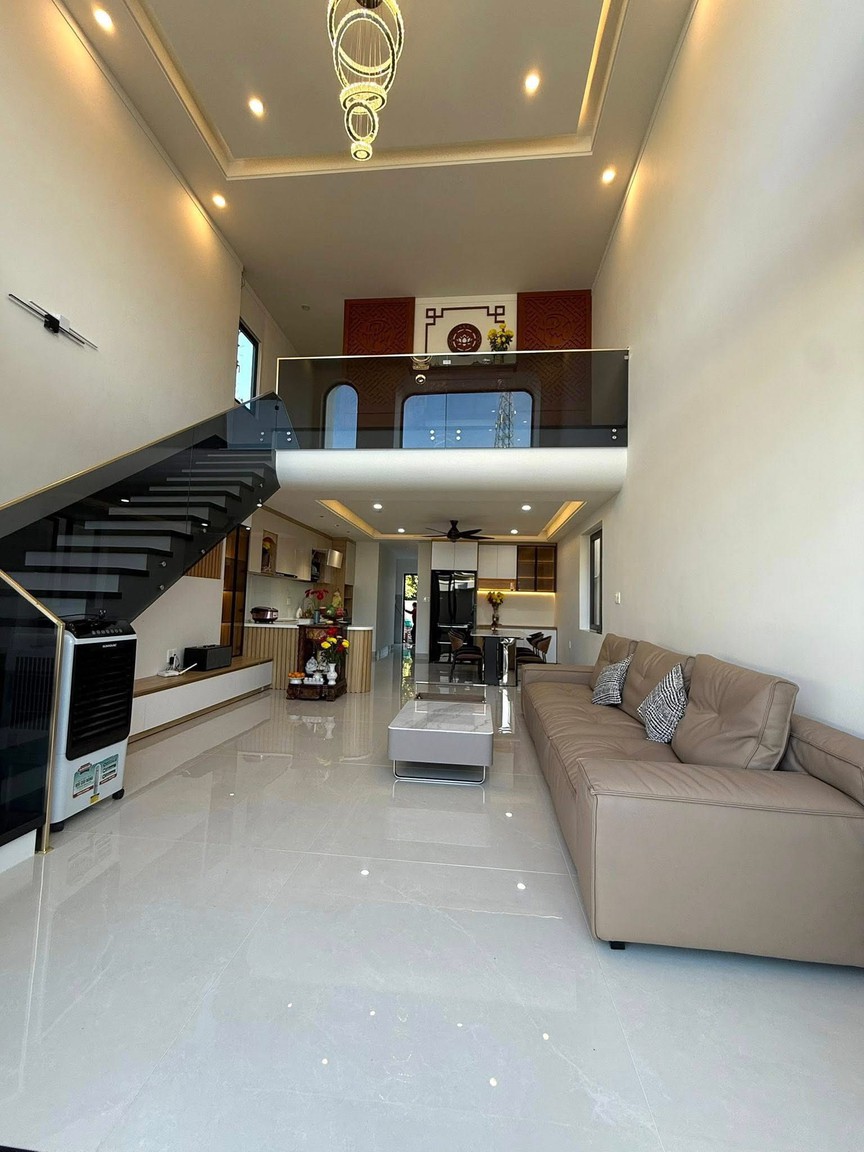 Trải nghiệm hai tinh thần trong cùng một căn hộ: Hiện đại tối giản và Á Đông sâu lắng- Ảnh 2. Trải nghiệm hai tinh thần trong cùng một căn hộ: Hiện đại tối giản và Á Đông sâu lắng- Ảnh 2.