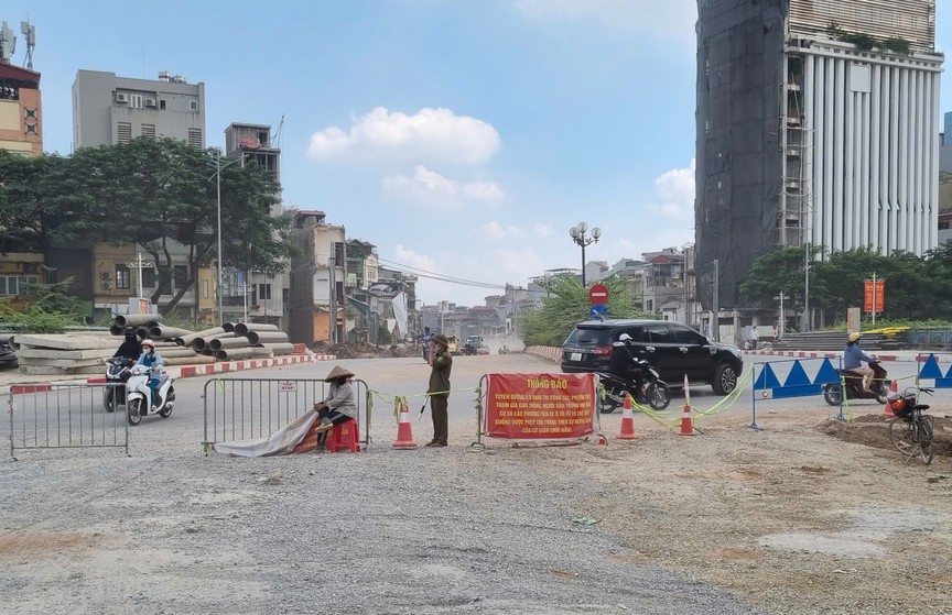 Dự án đường vành đai 2,5 đoạn Nguyễn Trãi - Đầm Hồng phấn đấu thông xe kỹ thuật vào dịp 10/10 - Ảnh 8.