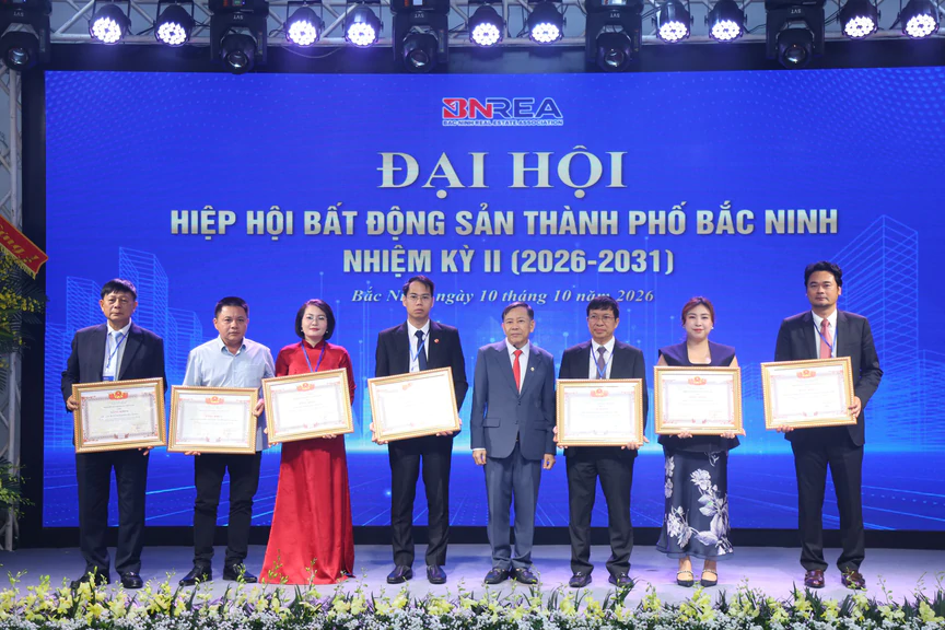 Hiệp hội Bất động sản Bắc Ninh ra mắt Ban Chấp hành nhiệm kỳ II - Ảnh 10.