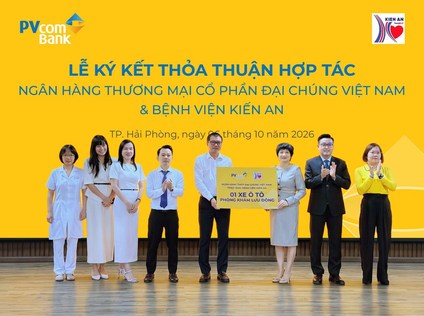 PVcomBank và Bệnh viện Kiến An ký kết thỏa thuận hợp tác, trao tặng xe ô tô phòng khám lưu động - Ảnh 2.