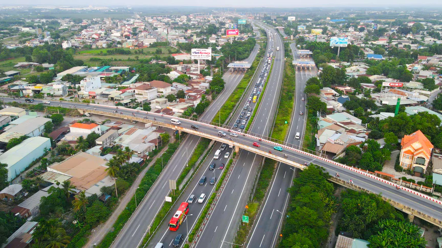 Thị trường cuối 2026 không thiếu cơ hội, nhà đầu tư thanh lọc tìm tài sản giá trị thực - Ảnh 2.