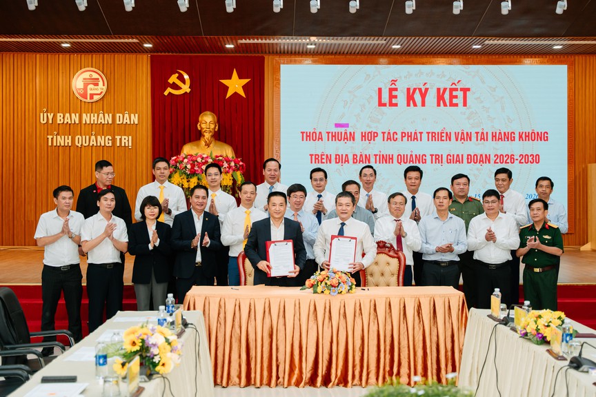 Cảng hàng không Quảng Trị thực hiện chuyến bay kỹ thuật đầu tiên kiểm tra an toàn tĩnh không - Ảnh 5.