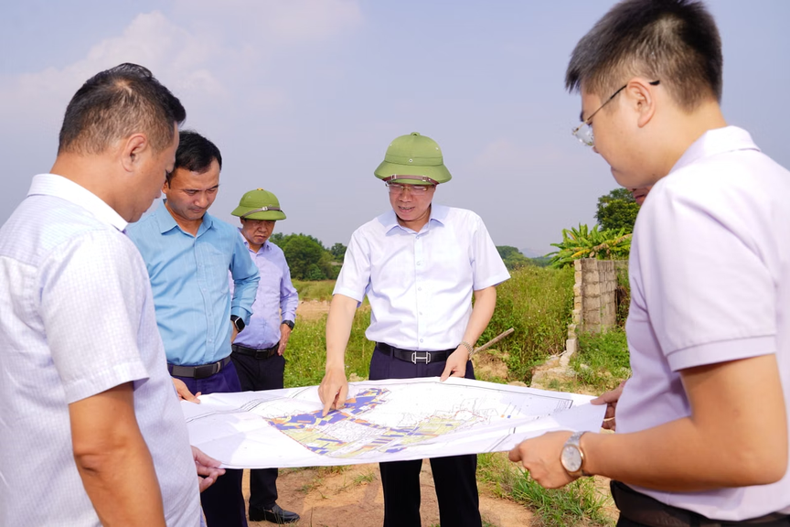 Thái Nguyên: Tháo gỡ khó khăn, đẩy nhanh tiến độ 2 khu tái định cư - Ảnh 1.