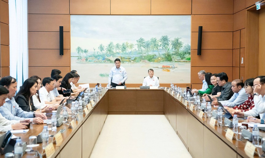 Thủ tướng Lê Minh Hưng: Hoàn thiện pháp luật về đấu giá phải gắn với quản lý, điều tiết thị trường bất động sản - Ảnh 2.