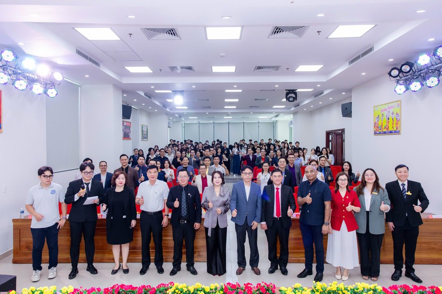 Mô hình mới gắn kết đào tạo đại học với tuyển dụng nhân lực bất động sản- Ảnh 1.