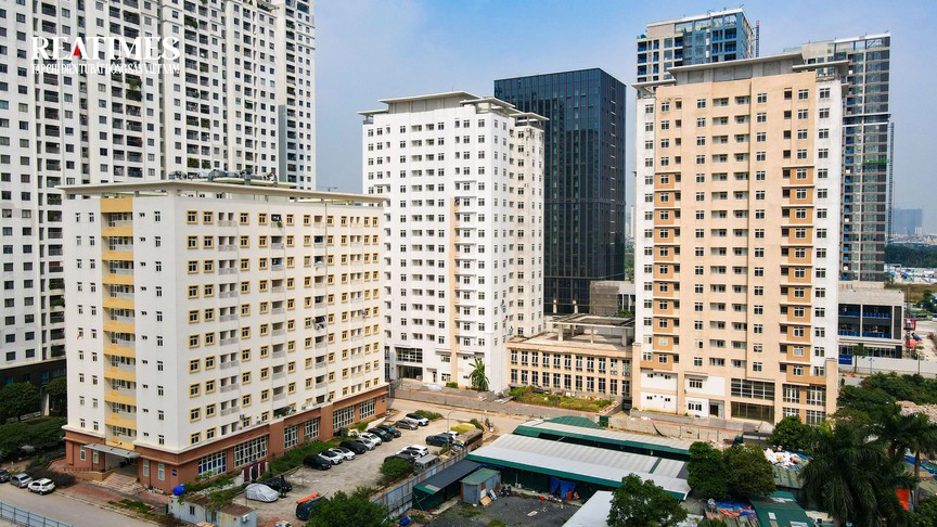 Cận cảnh toà nhà tái định cư cạnh khu đô thị Starlake vừa được Hà Nội yêu cầu sớm bàn giao- Ảnh 2.