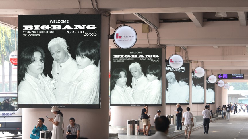 BIGBANG hạ cánh xuống Nội Bài, di chuyển bằng Rolls Royce về khách sạn - Ảnh 4.