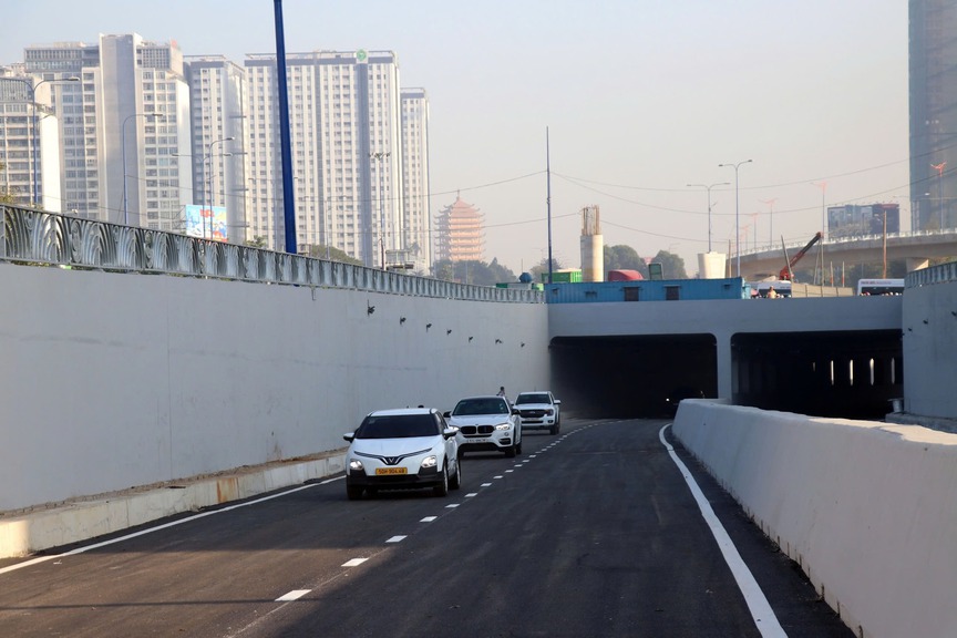 Cận cảnh nút giao 3.400 hiện đại nhất TP. HCM với cầu vượt và hầm chui giúp khơi thông cửa ngõ phía Nam- Ảnh 5. Cận cảnh nút giao 3.400 hiện đại nhất TP. HCM với cầu vượt và hầm chui giúp khơi thông cửa ngõ phía Nam- Ảnh 5.