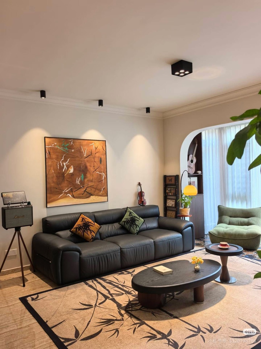 Ấn tượng mạnh mẽ với căn hộ sở hữu kiến trúc giao thoa Á Đông và hiện đại- Ảnh 2.