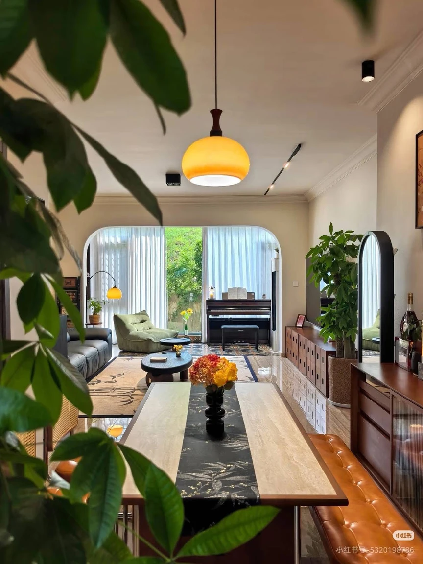 Ấn tượng mạnh mẽ với căn hộ sở hữu kiến trúc giao thoa Á Đông và hiện đại- Ảnh 5.