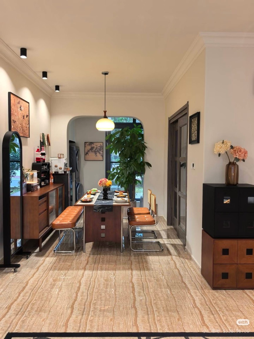 Ấn tượng mạnh mẽ với căn hộ sở hữu kiến trúc giao thoa Á Đông và hiện đại- Ảnh 4.