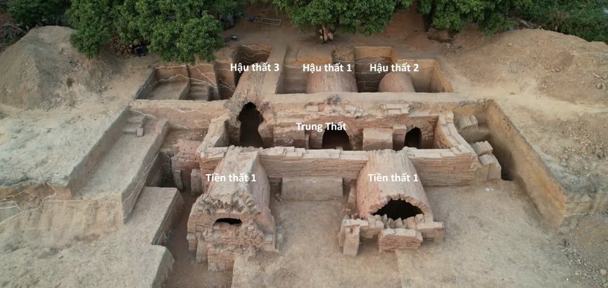 Phát hiện khu mộ gạch cổ 2.000 tuổi ở Quảng Ninh: Quy mô 150m2, cấu trúc như một tổ hợp kiến trúc ngầm- Ảnh 2.