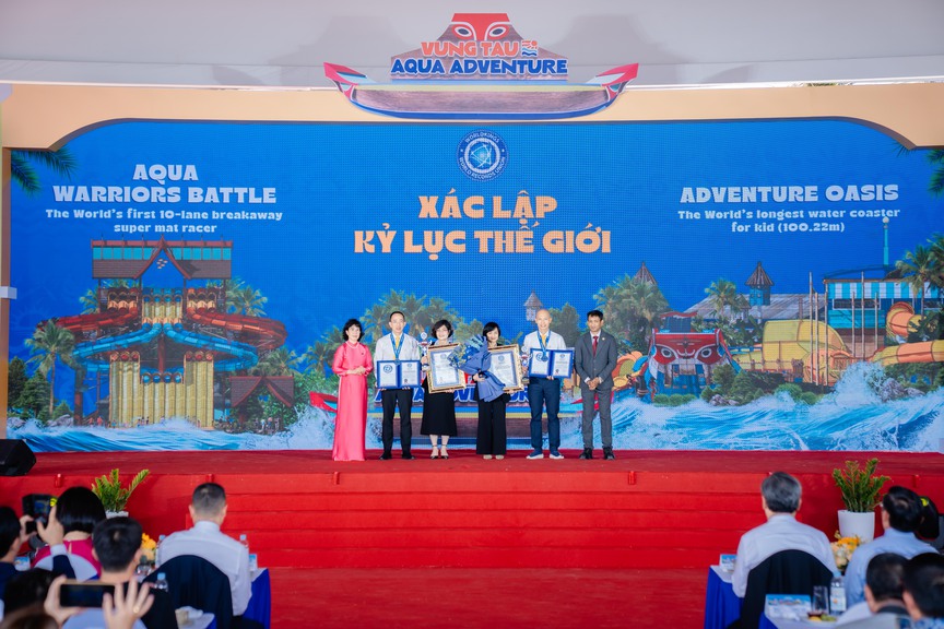 Vũng Tàu chính thức khai trương công viên giải trí bên biển lớn nhất Đông Nam bộ- Ảnh 1.