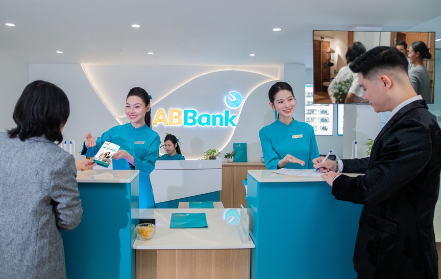 Moody's nâng triển vọng đối với ABBank từ "Ổn định" lên "Tích cực"- Ảnh 2. Moody's nâng triển vọng đối với ABBank từ "Ổn định" lên "Tích cực"- Ảnh 2.