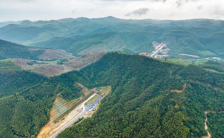 ‘Vỡ kế hoạch’ thông xe 2 đoạn cao tốc Bắc - Nam nối thông miền Trung- Ảnh 2.