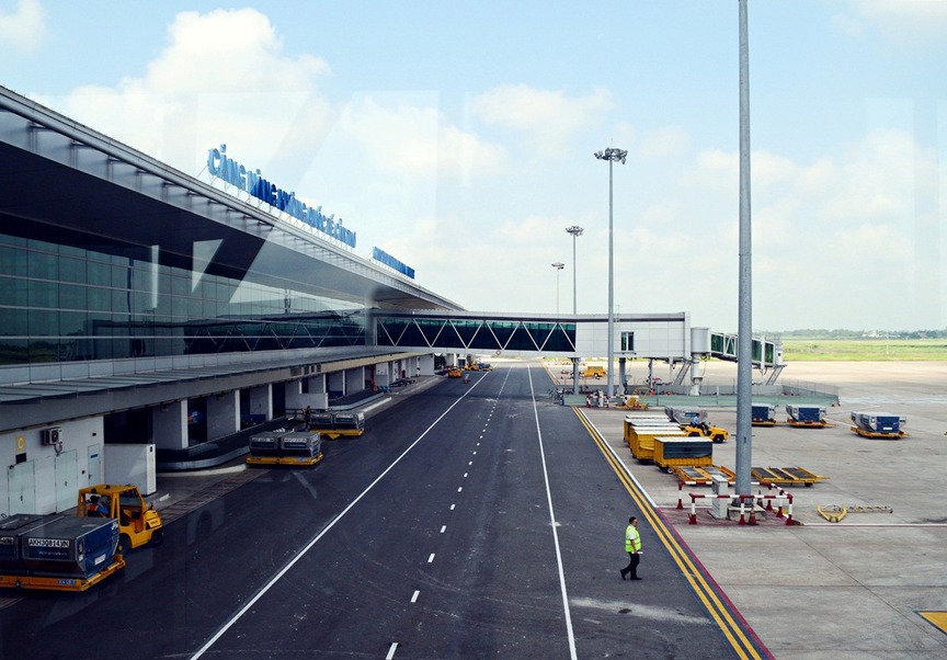 Năm 2025, sân bay quốc tế lớn nhất miền Tây 'trắng' chuyến bay quốc tế- Ảnh 1.