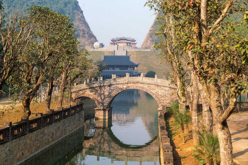 Chính thức mở cửa di tích hơn 1.000 năm - nơi vua xưng đế Nhà nước phong kiến đầu tiên của Việt Nam - Ảnh 5. Chính thức mở cửa di tích hơn 1.000 năm - nơi vua xưng đế Nhà nước phong kiến đầu tiên của Việt Nam - Ảnh 5.