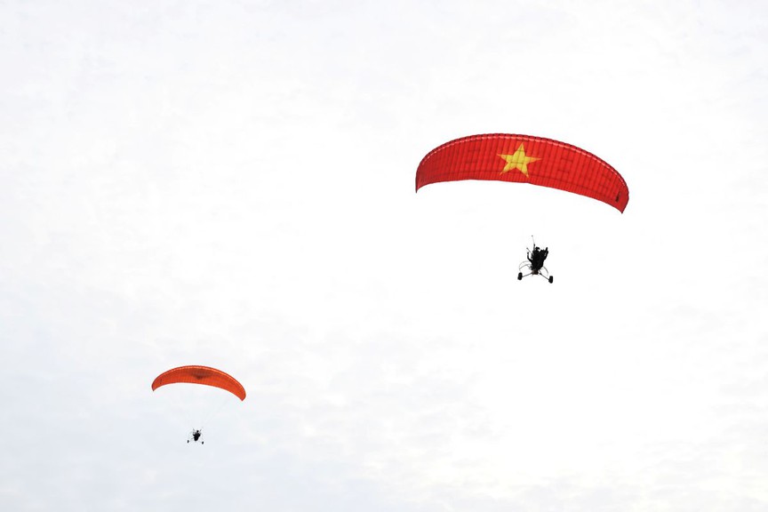 Nhìn lại 10 ngày náo nhiệt của lễ hội Xuân ven biển lớn nhất Đông Nam Bộ- Ảnh 3. Nhìn lại 10 ngày náo nhiệt của lễ hội Xuân ven biển lớn nhất Đông Nam Bộ- Ảnh 3.