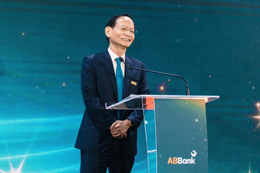 ABBank ra mắt nhận diện thương hiệu mới: Tiếp nối triết lý phụng sự khách hàng và cộng đồng- Ảnh 4. ABBank ra mắt nhận diện thương hiệu mới: Tiếp nối triết lý phụng sự khách hàng và cộng đồng- Ảnh 4.