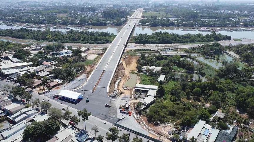 Ngày mai, chính thức thông xe cầu kết nối ‘siêu phường’ của Việt Nam- Ảnh 1.