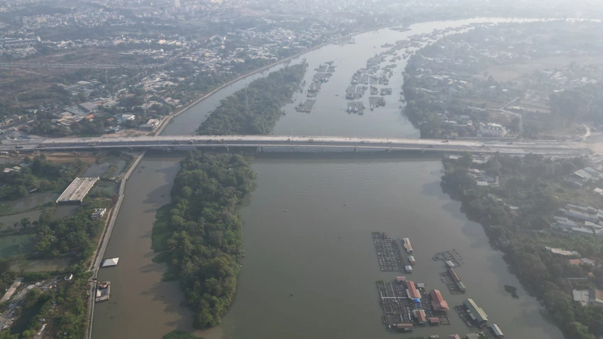 Ngày mai, chính thức thông xe cầu kết nối ‘siêu phường’ của Việt Nam- Ảnh 2.