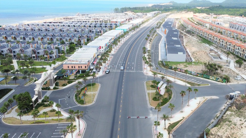 Tuyến đường ven biển đẹp nhất TP giàu có của cả nước: Quy mô 6 làn xe, là trục động lực chiến lược - Ảnh 3. Tuyến đường ven biển đẹp nhất TP giàu có của cả nước: Quy mô 6 làn xe, là trục động lực chiến lược - Ảnh 3.