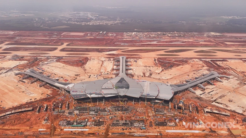 THACO dự kiến sẽ xây dựng xong tuyến đường sắt nối đến siêu sân bay lớn nhất cả nước trong 5 năm tới- Ảnh 3. THACO dự kiến sẽ xây dựng xong tuyến đường sắt nối đến siêu sân bay lớn nhất cả nước trong 5 năm tới- Ảnh 3.