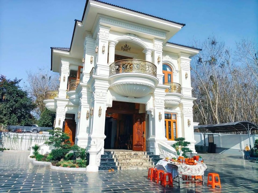 Biệt thự tân cổ điển mái Nhật: Sự giao thoa giữa chuẩn mực châu Âu và tinh thần Á Đông- Ảnh 1.