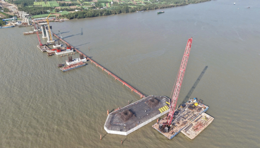 Cầu vượt sông 8.000 tỷ xoá bỏ toàn bộ các bến phà lâu đời, rút ngắn khoảng 80km từ miền Tây đến TP. HCM nguy cơ chậm tiến độ- Ảnh 1.