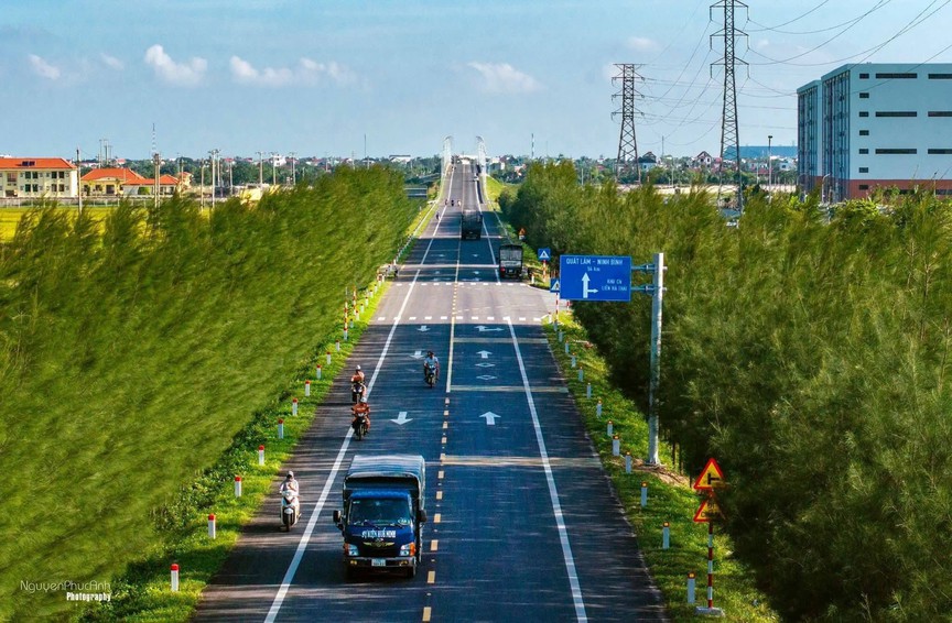 Mãn nhãn khi tuyến đường ven biển gần 5.000 tỷ thành hình: Trục chiến lược đi qua 5 tỉnh thành của Việt Nam- Ảnh 5.