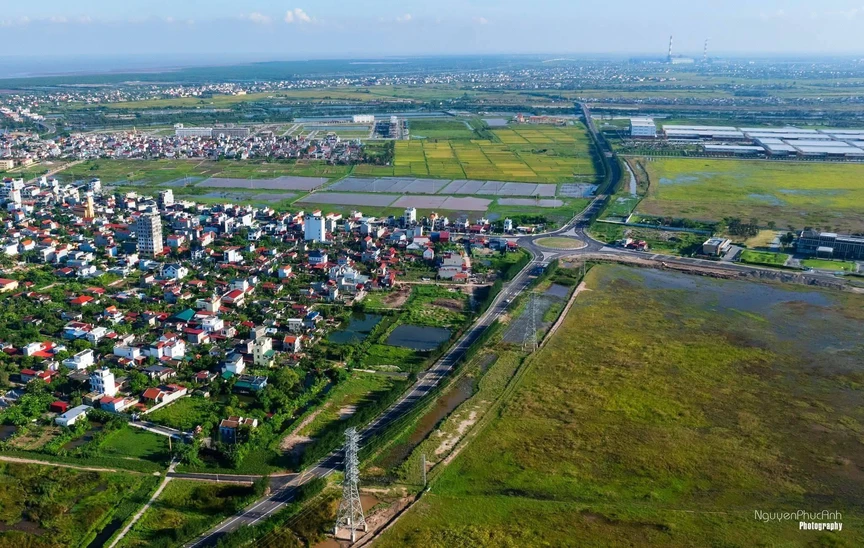 Mãn nhãn khi tuyến đường ven biển gần 5.000 tỷ thành hình: Trục chiến lược đi qua 5 tỉnh thành của Việt Nam- Ảnh 2.